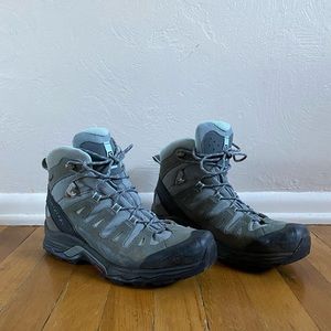 SALOMON BOOTS | 10